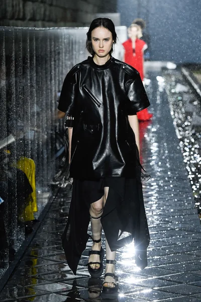 Look 26